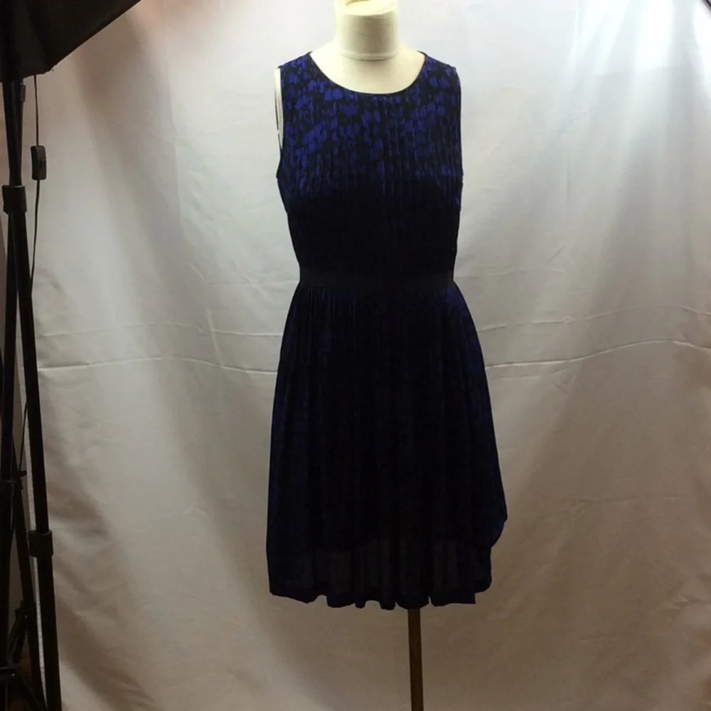 Loft purple and‎ black size 4 dress
